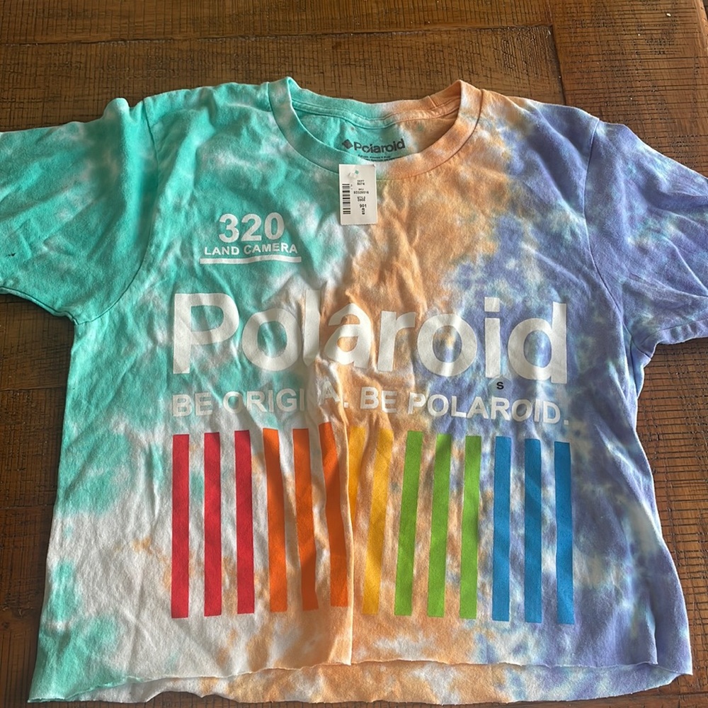 cropped polaroid tee (Pacsun)